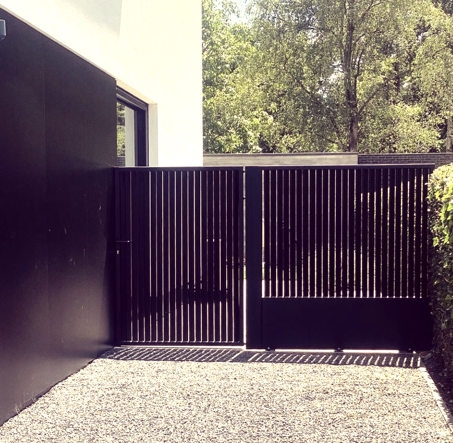 Stalen design poort