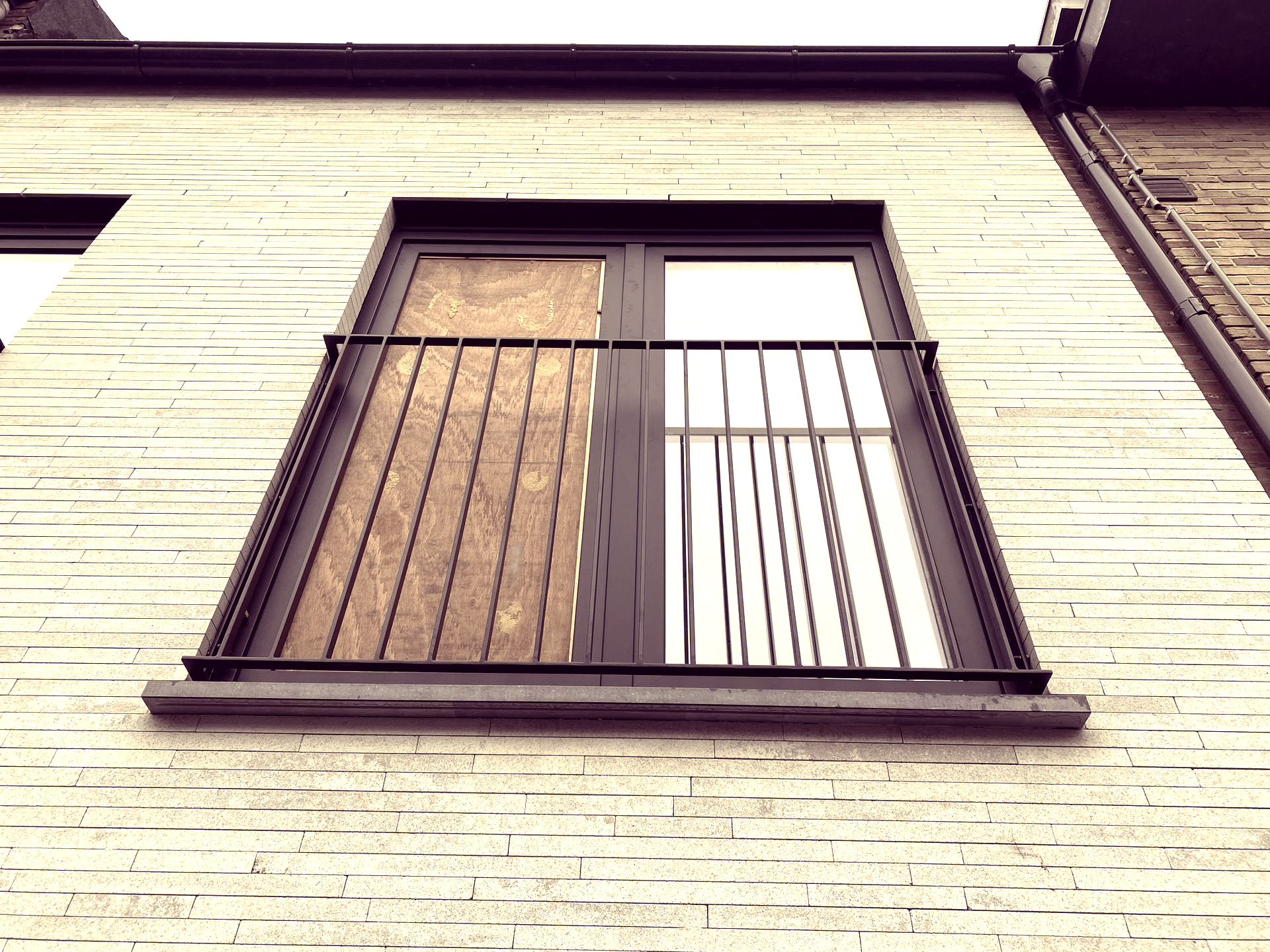 Balustrade voor raam